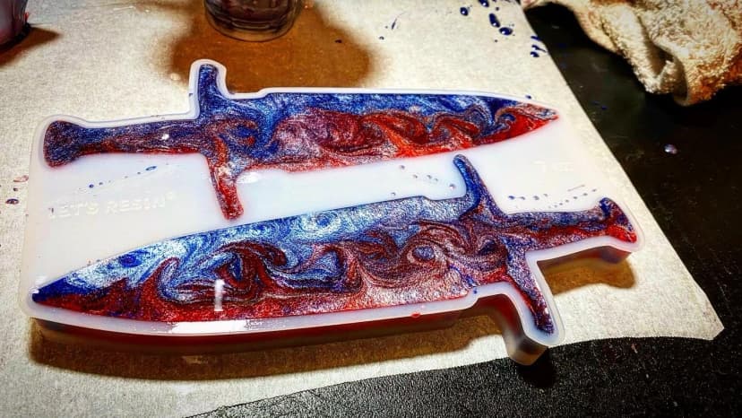 Making a Resin Dice Holder - Themed for the 4th of July
